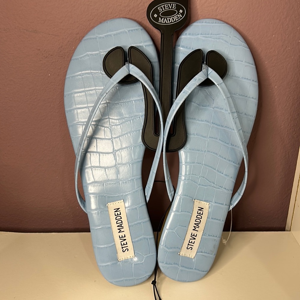 • NWT Steve Madden Sandals